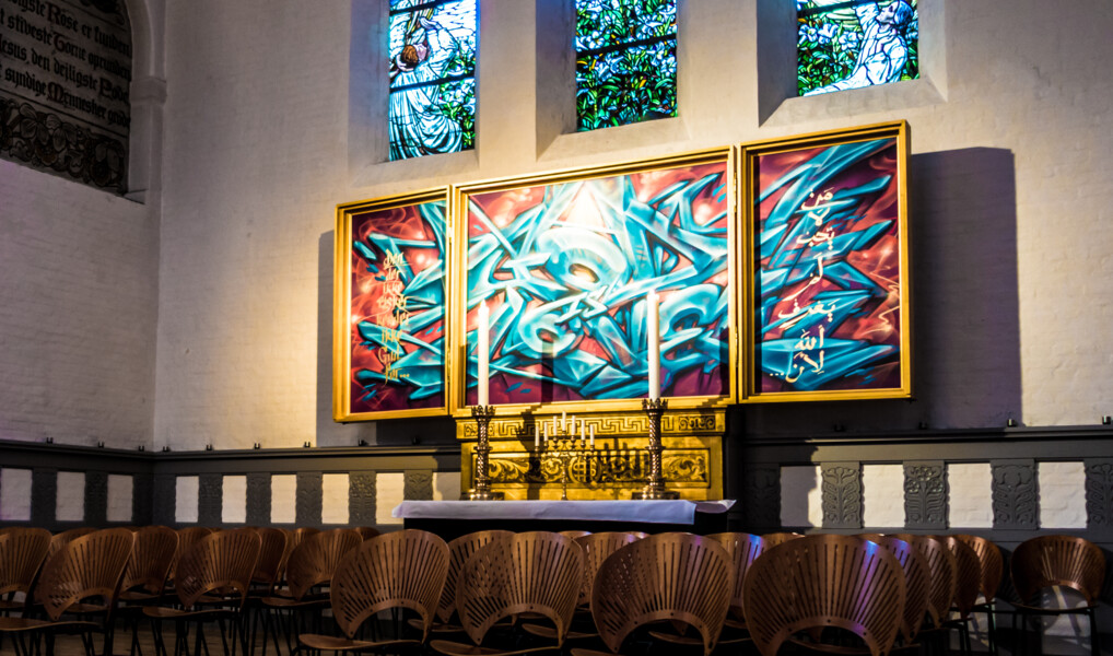 Et billede af graffitti-altertavlen i Brorsons kirke 